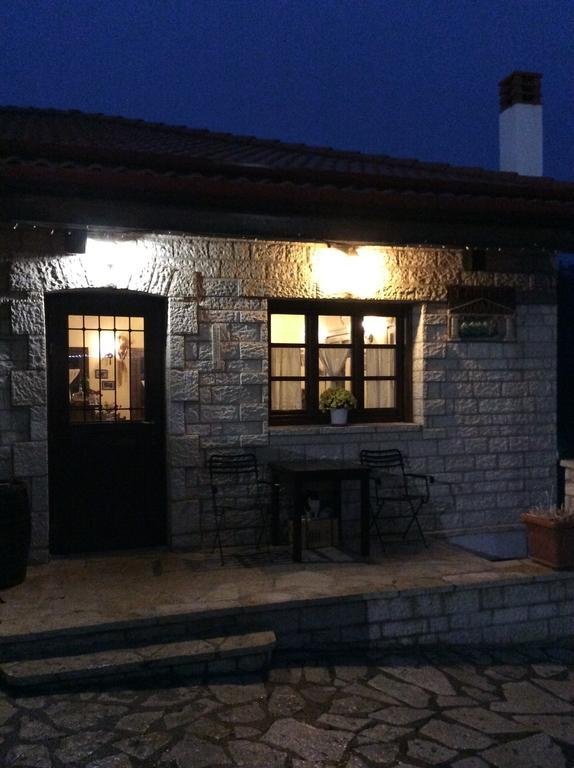 Oihalia Guesthouse Fidhakia Экстерьер фото